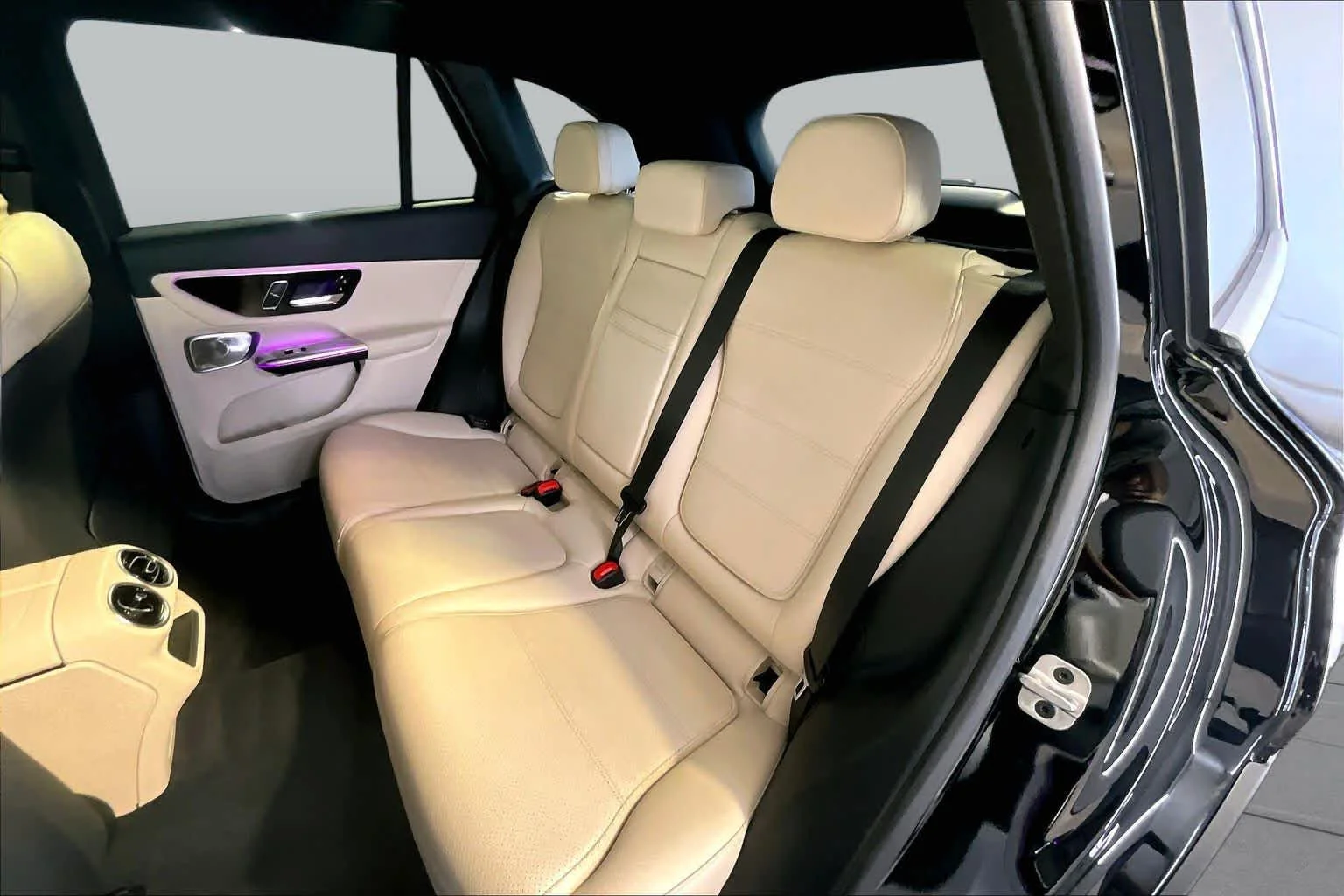 Certified Used 2026 Black Mercedes-Benz GLC 300 image 20