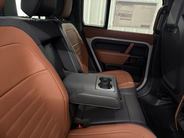 New 2026 Borasco Grey Land Rover OCTA image 19
