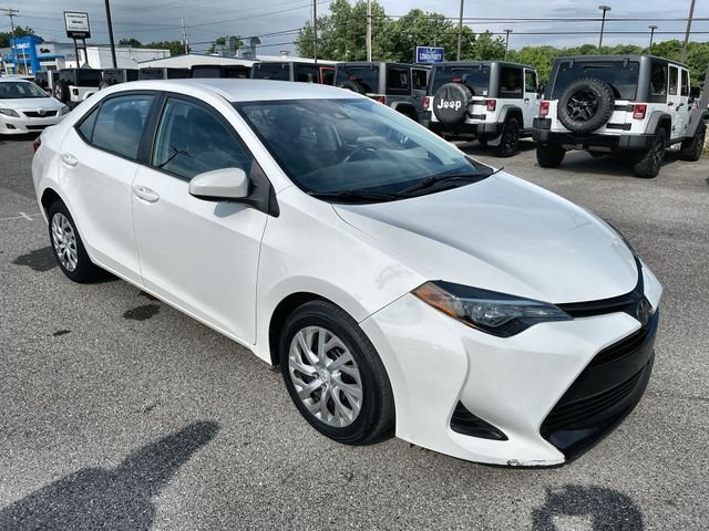Used 2019 White Toyota LE image 11