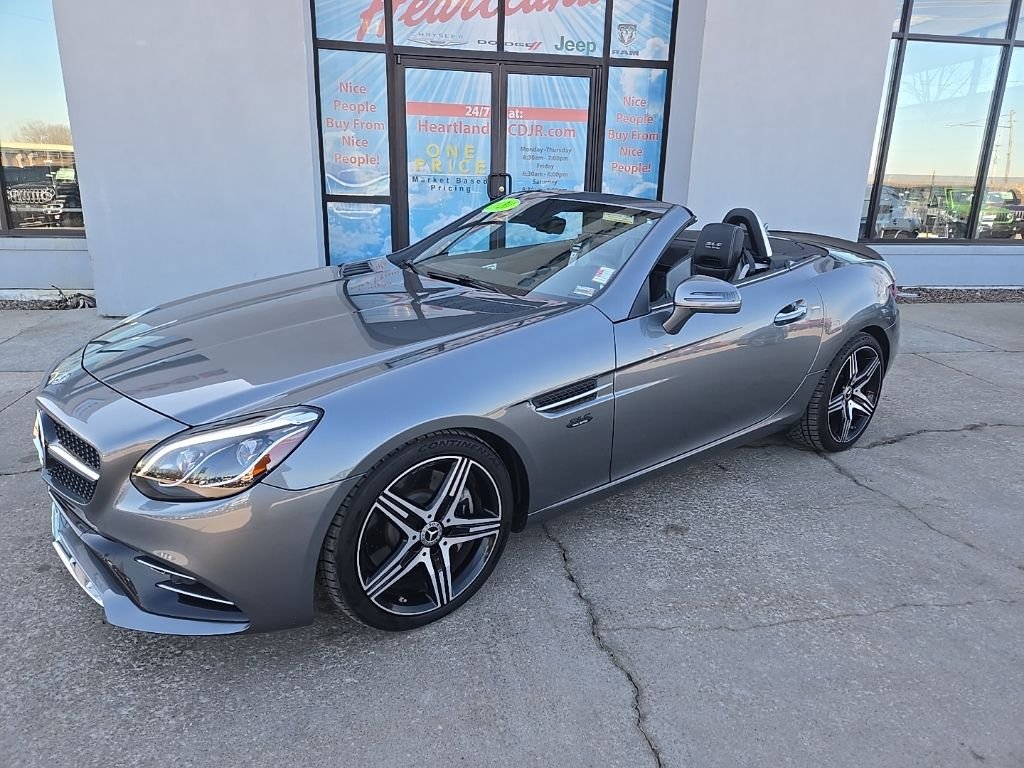 Used 2020 Mercedes-Benz SLC Roadster SLC300 with VIN W1KPK3JA3LF171981 for sale in Kansas City