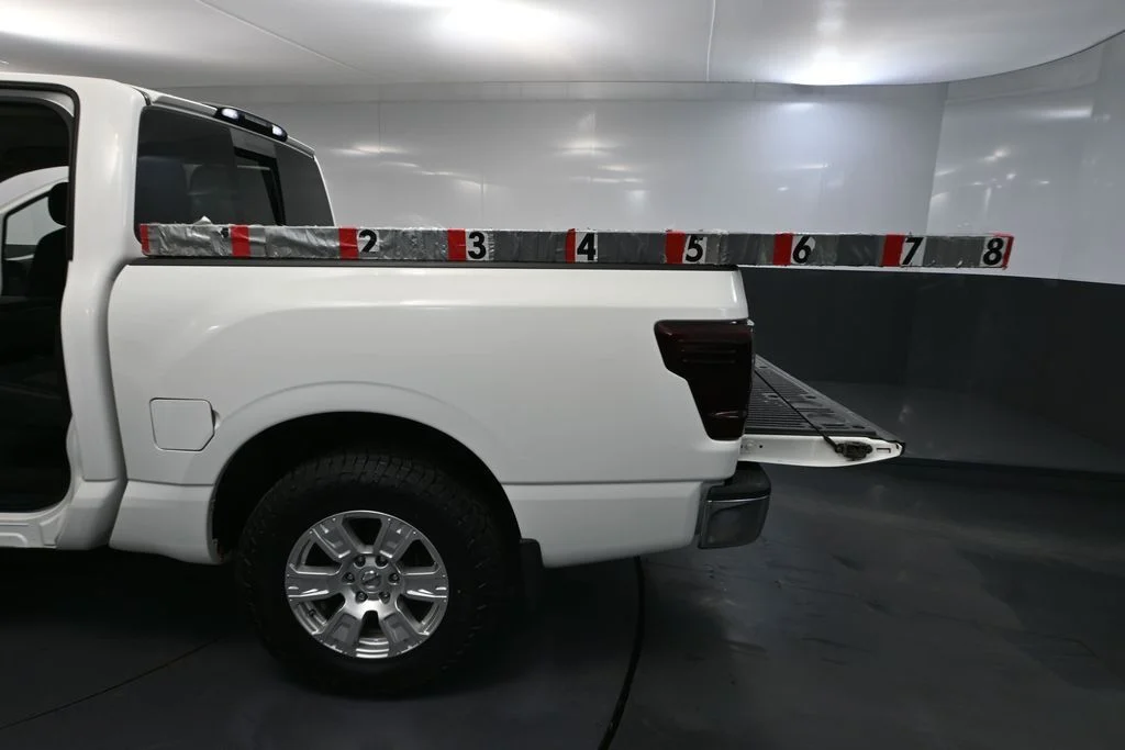Used 2018 White Nissan SV image 34