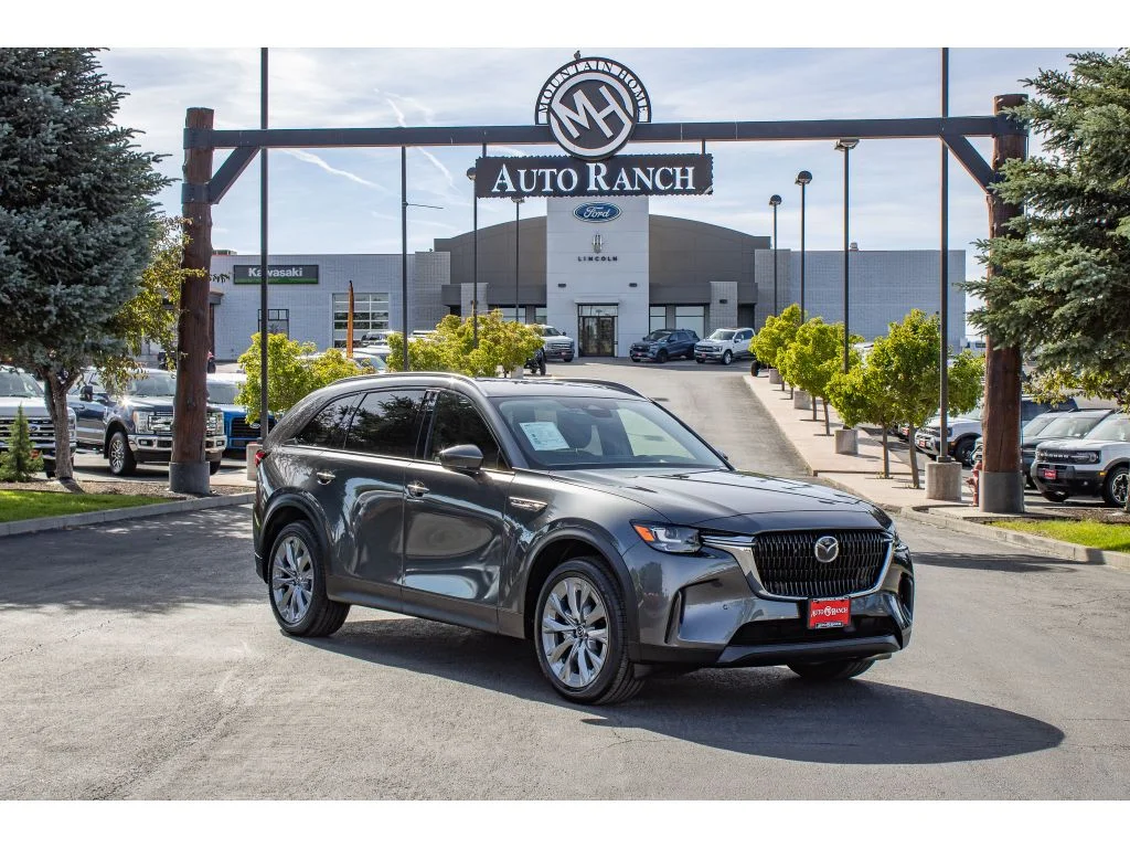 Used 2026 Machine Gray Metallic Mazda Preferred image 1
