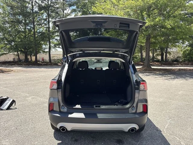 Used 2021 Gray Ford SE image 26