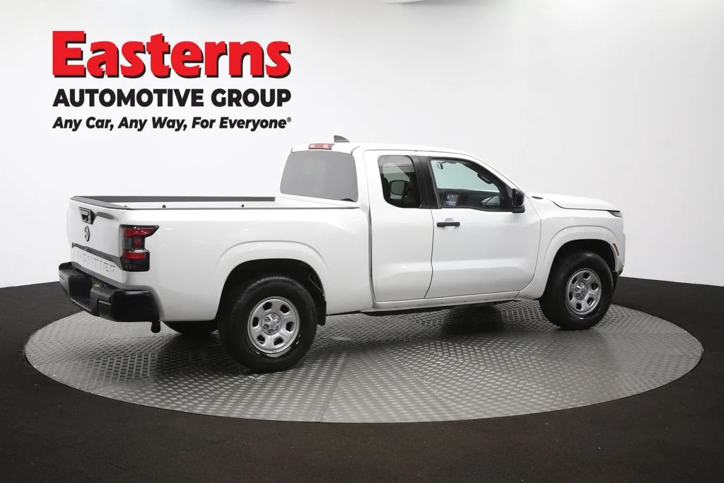 Used 2022 White Nissan S image 40