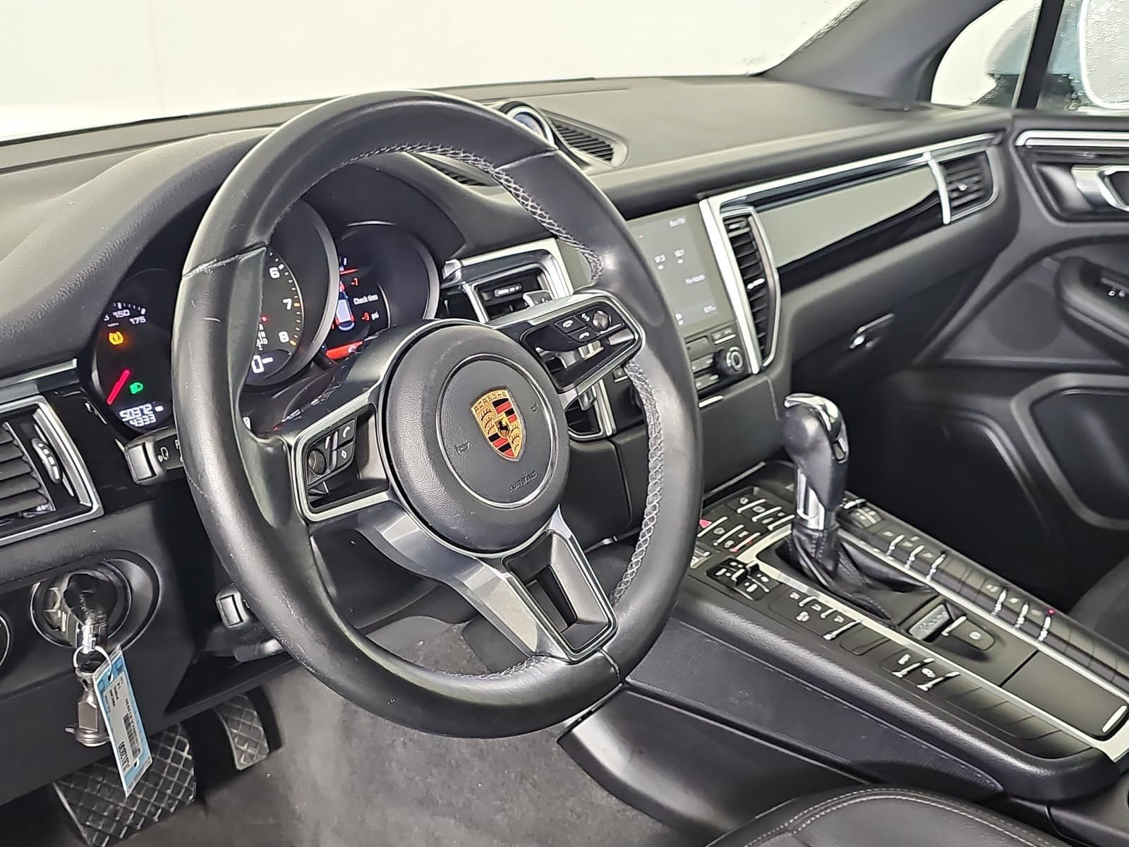 Used 2018 Silver Porsche  image 15
