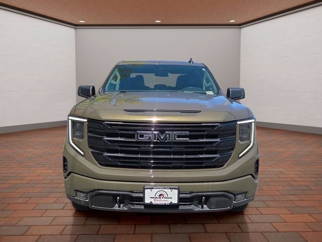 Used 2024 Deep Bronze Metallic GMC Elevation image 28