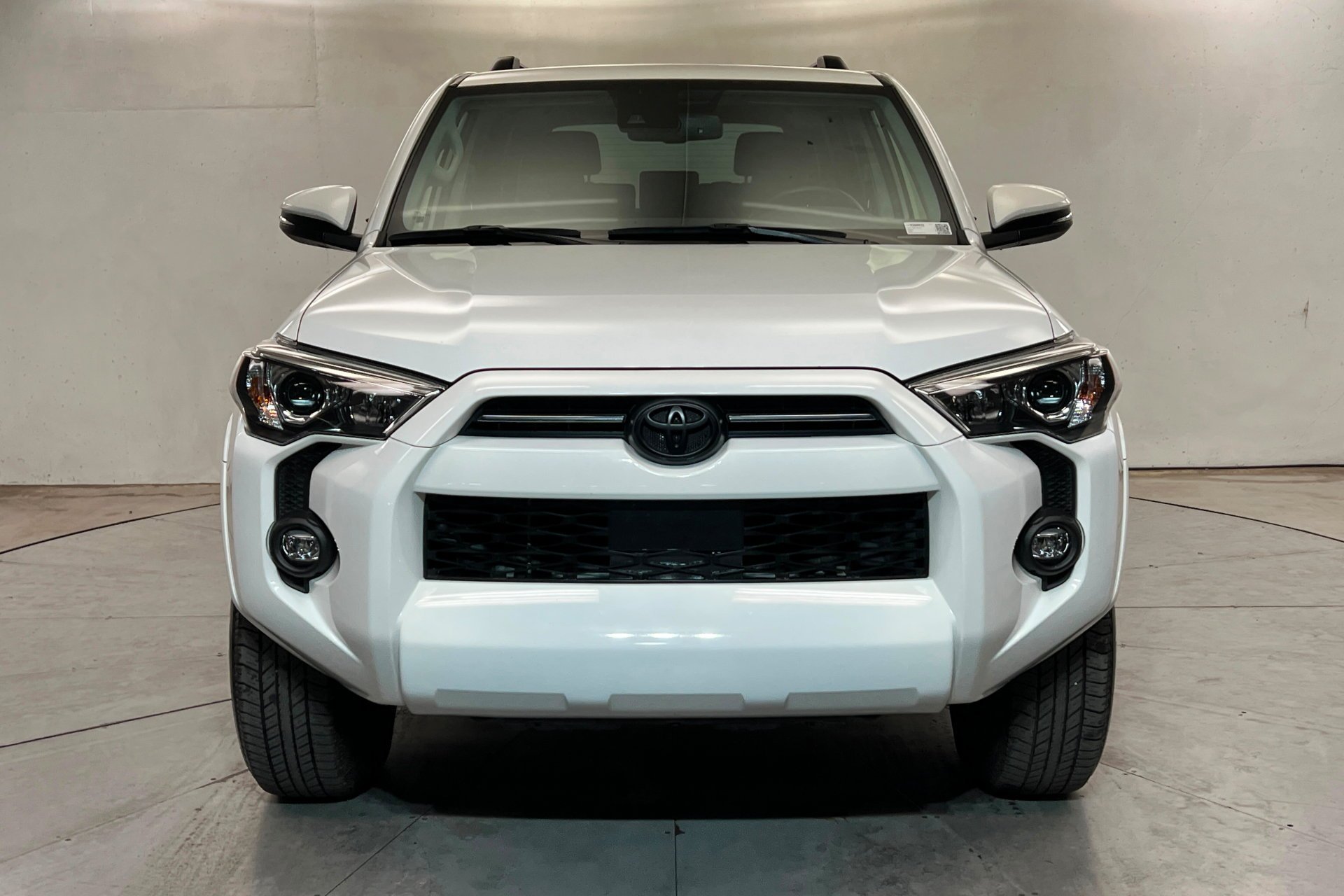 Used 2024 White Toyota SR5 Premium image 9
