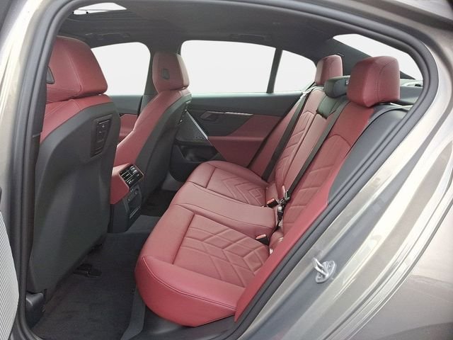 Certified Used 2026 Oxide Grey Met BMW 530i xDrive image 7