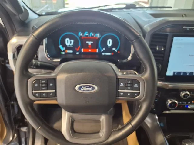 Used 2023 Gray Metallic Ford Lariat image 10