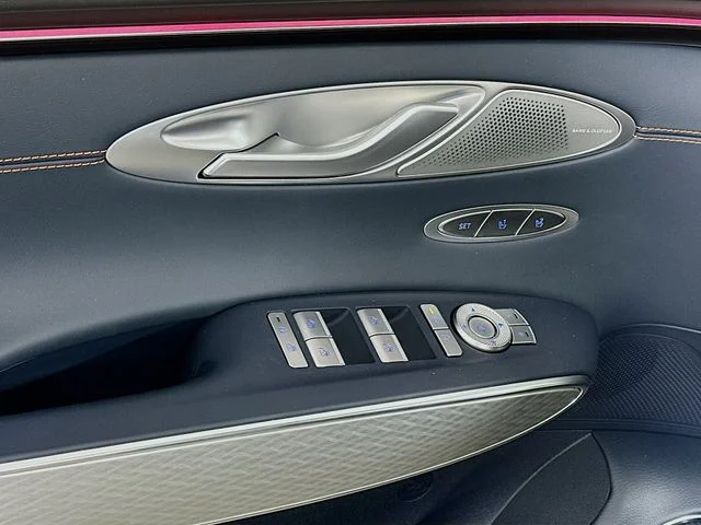 New 2026 Silver Genesis 2.5T Sport Prestige image 11