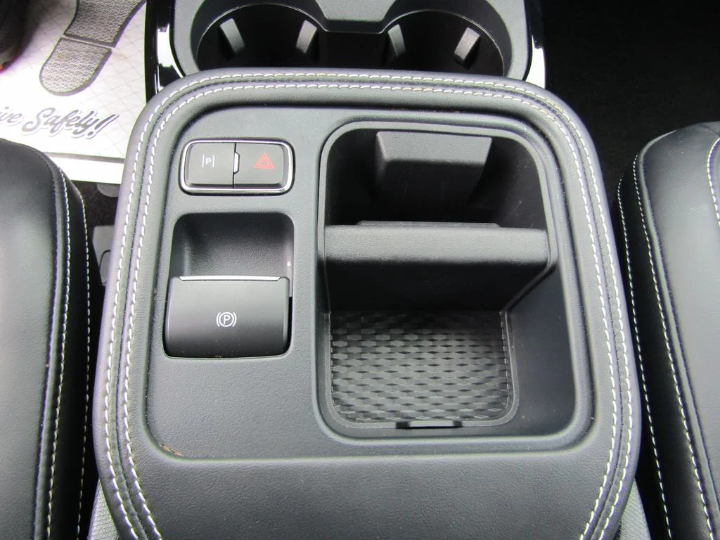 Used 2025 Desert Sand Ford GT image 37