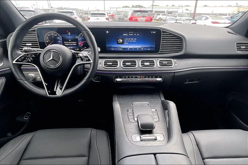 Used 2025 Gray Mercedes-Benz GLE 450 image 7