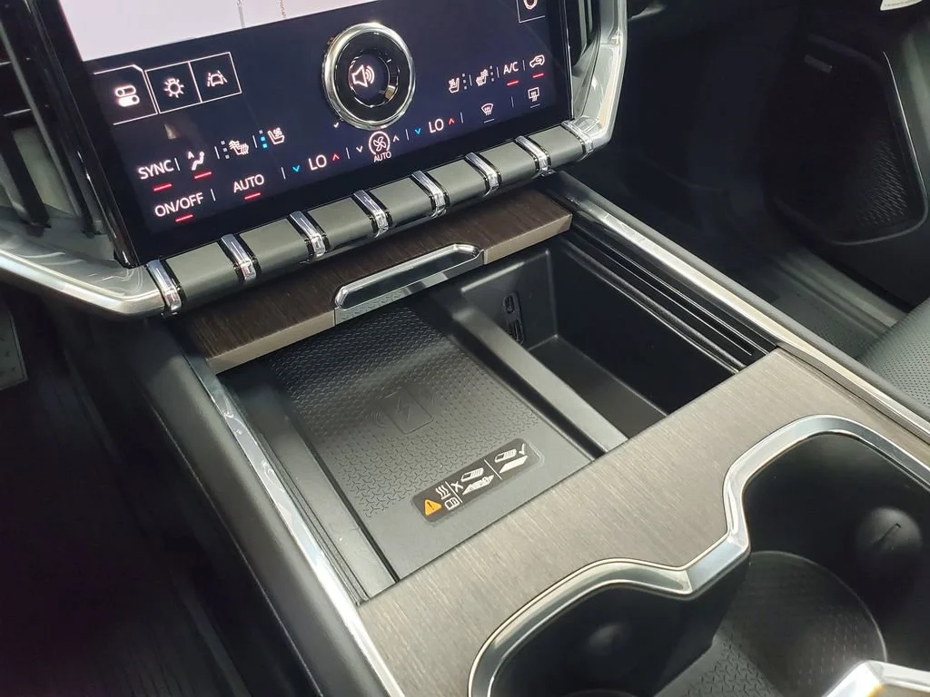 2026 GMC Acadia Denali - Photo 24