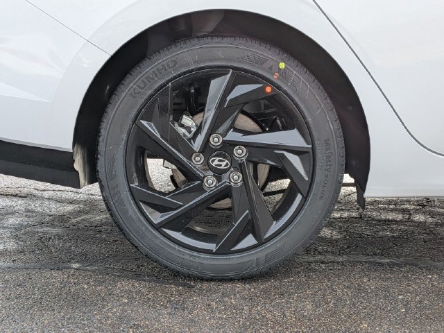 2026 Hyundai Elantra SEL Sport - Photo 9