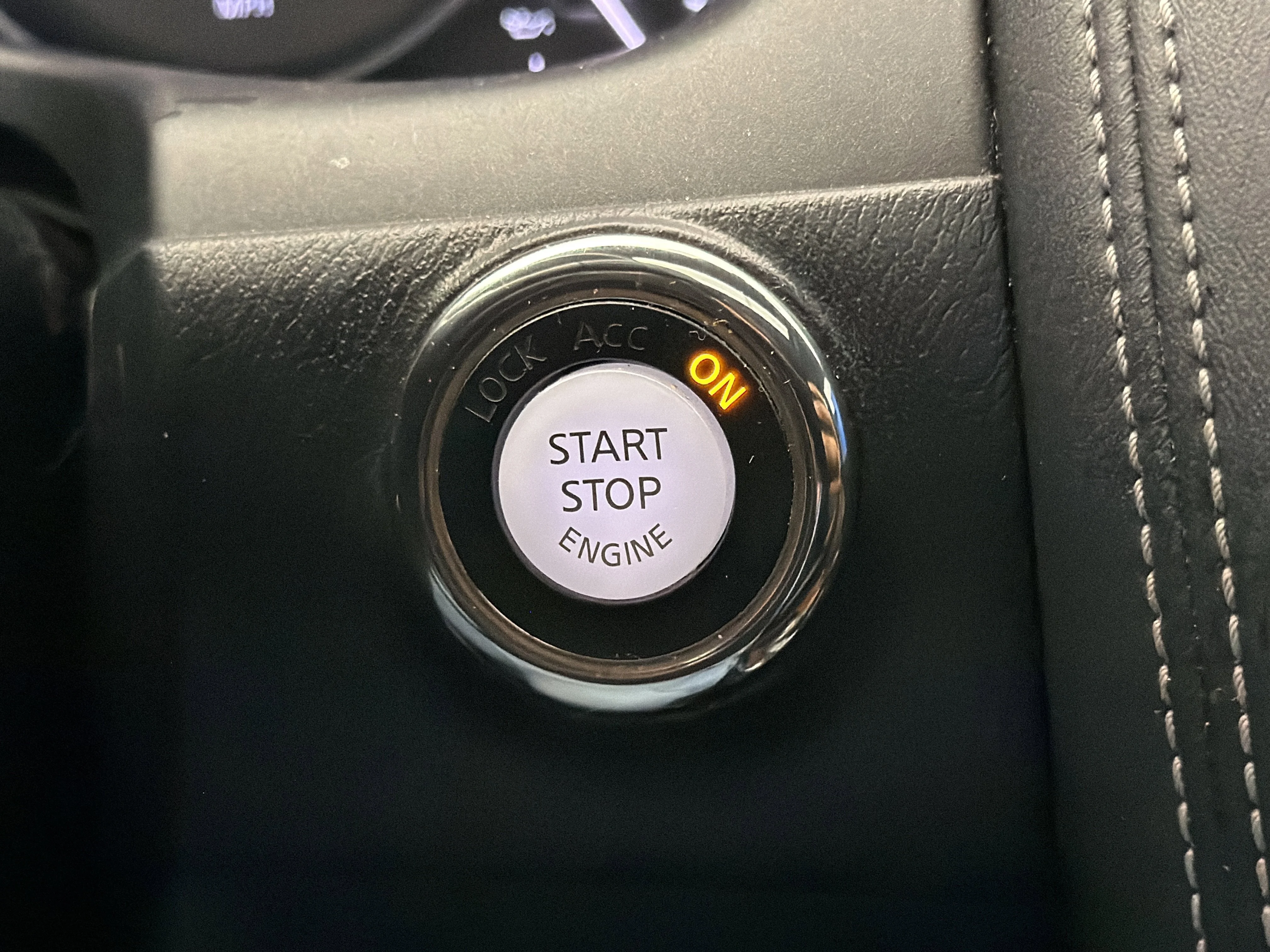 Used 2019 Liquid Platinum INFINITI LUXE image 21