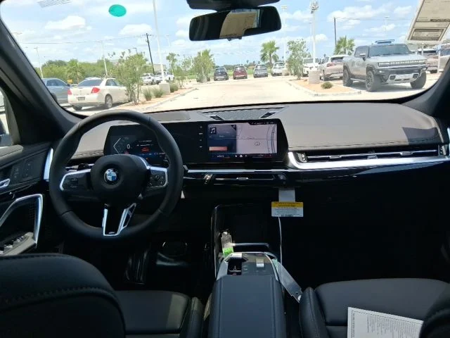 New 2026 Vegas Red Metallic BMW xDrive28i image 11