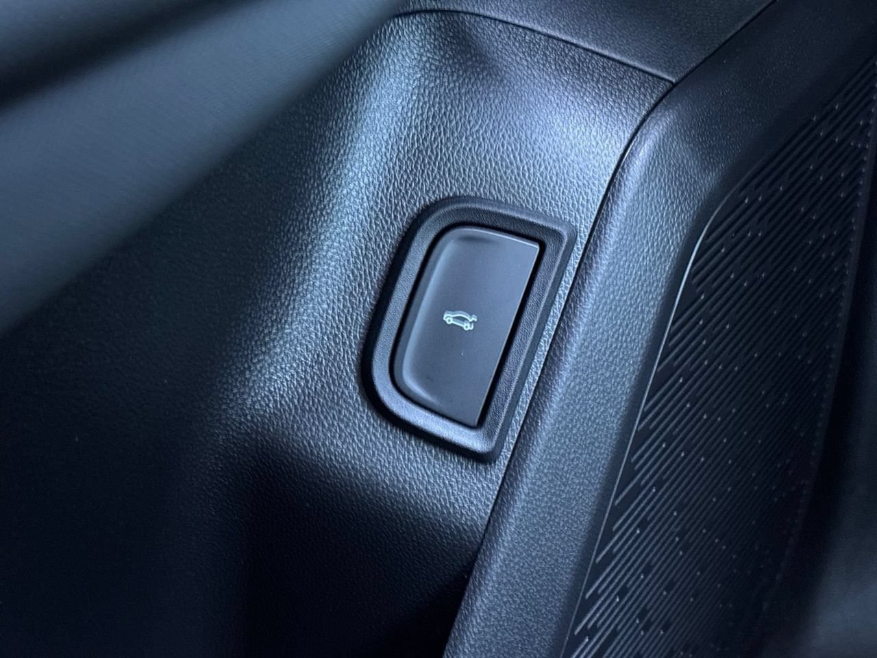 2026 GMC Terrain AT4 - Photo 18