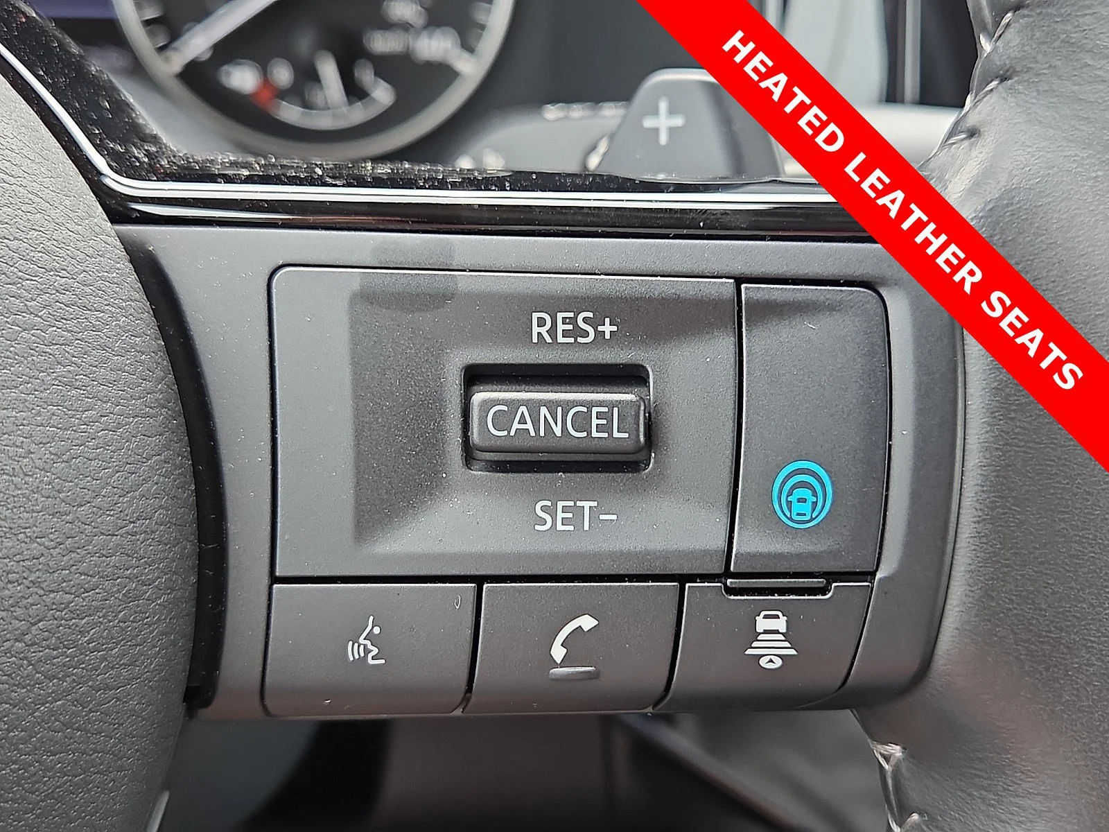 Used 2025 Brilliant Silver Metallic Nissan SL image 22