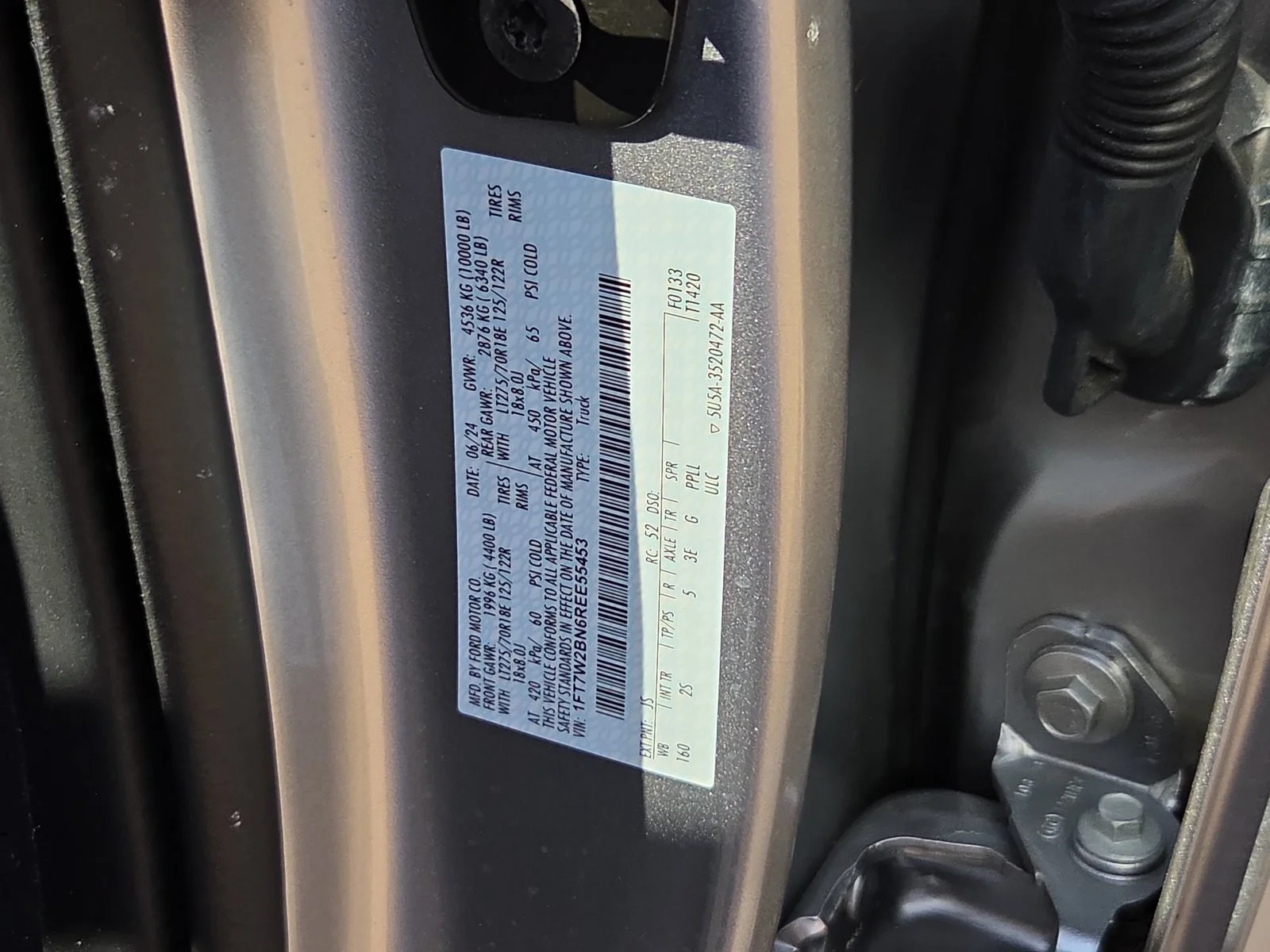 Used 2024 Silver Ford XLT image 32