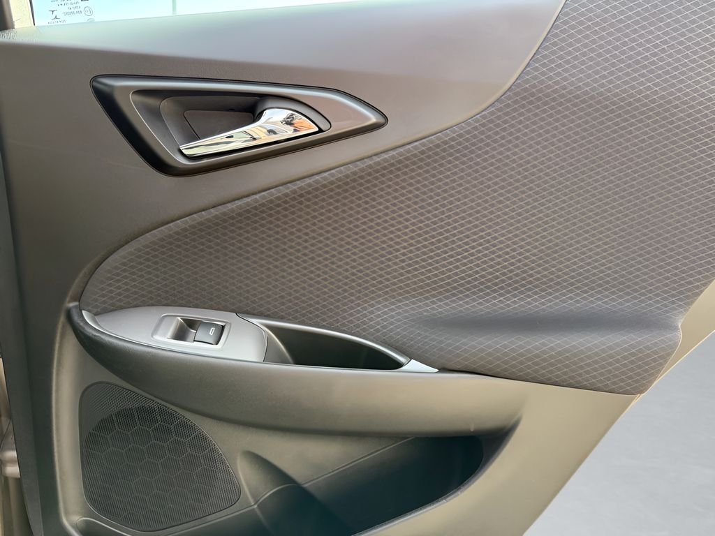 Used 2023 Gray Chevrolet LT image 24