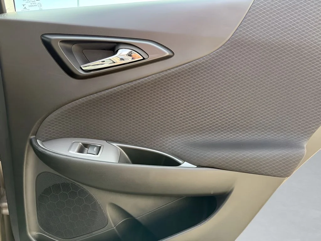 Used 2023 Gray Chevrolet LT image 24