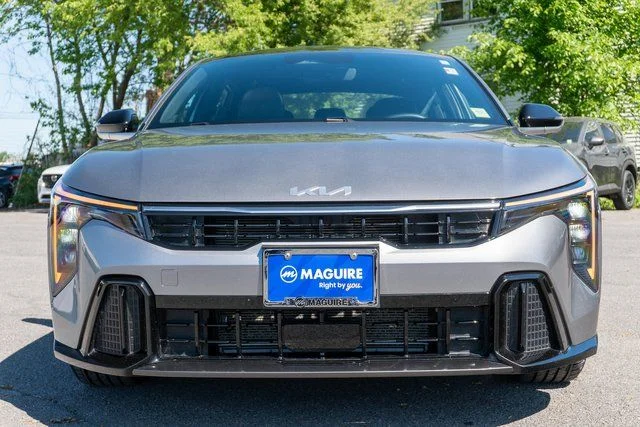 Used 2025 Gray Kia GT-Line image 3