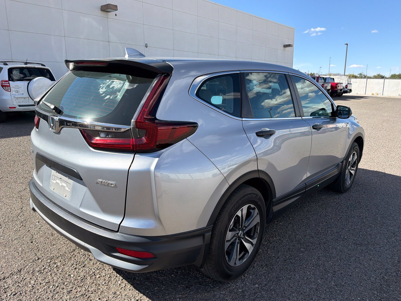 Certified Used 2020 Lunar Silver Metallic Honda LX image 5