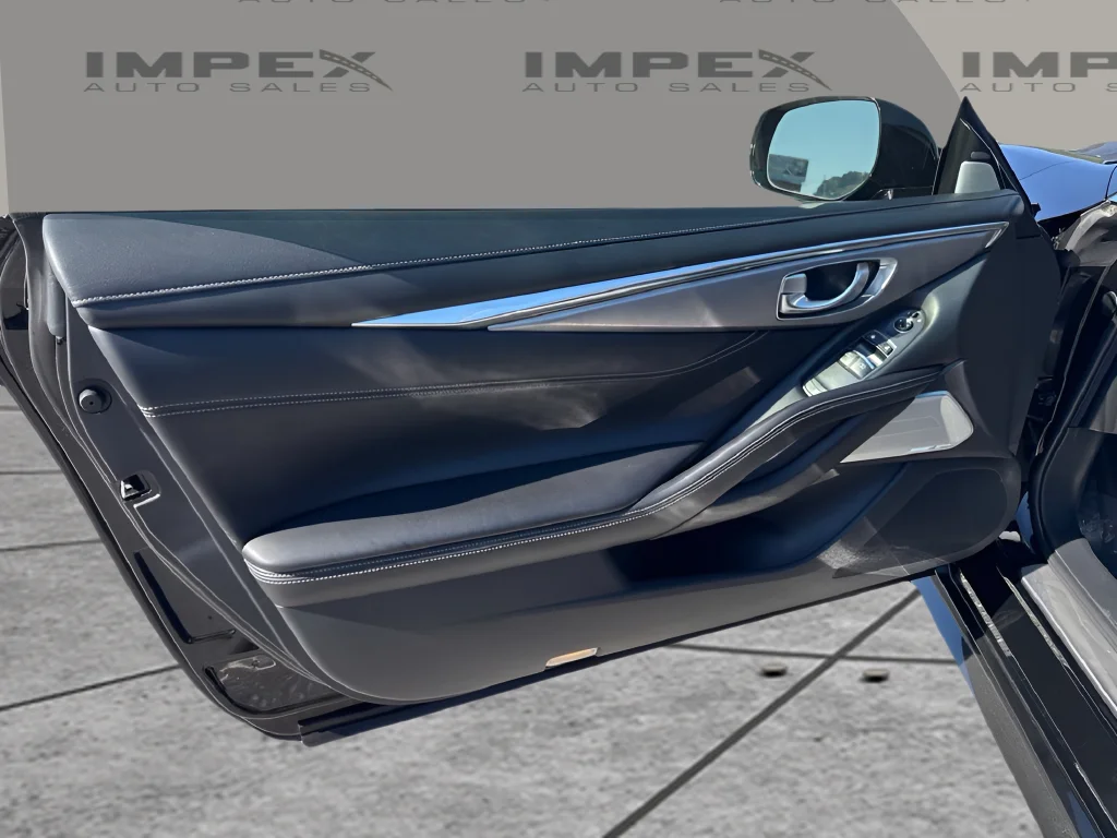 Used 2022 Black INFINITI LUXE image 23