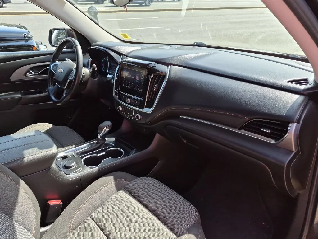 Used 2021 Red Chevrolet LT image 23