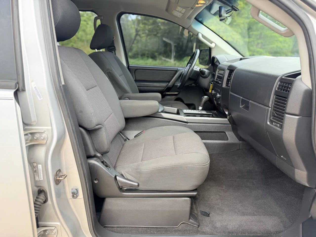 Used 2012 Silver Nissan SV 4x2 4dr Crew Cab SWB Pickup image 19