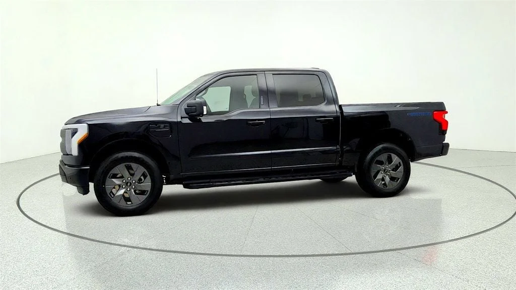 Used 2023 Agate Black Metallic Ford XLT 4WD SuperCrew 5.5