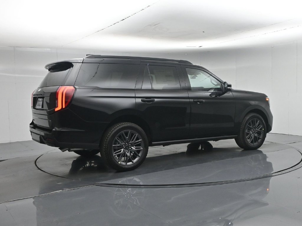New 2027 Agate Black Metallic Ford Platinum image 31