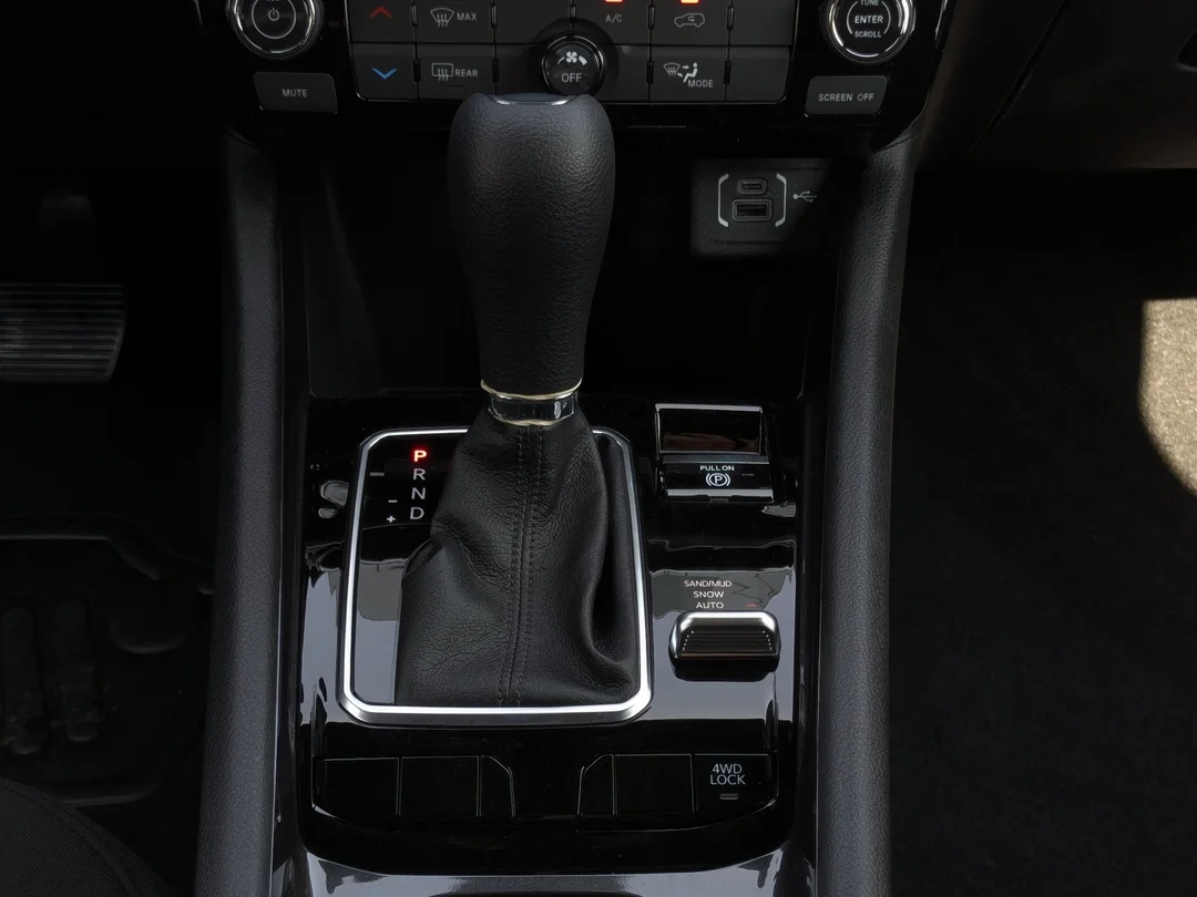 New 2025 Silver Jeep Sport - - 4X4 - 4.99% O.A.C - Heated Seats & More! image 22