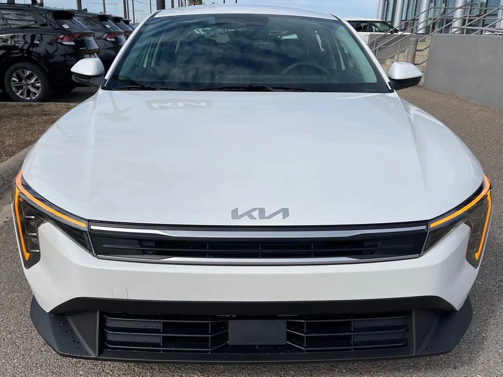 New 2026 White Kia LX image 2