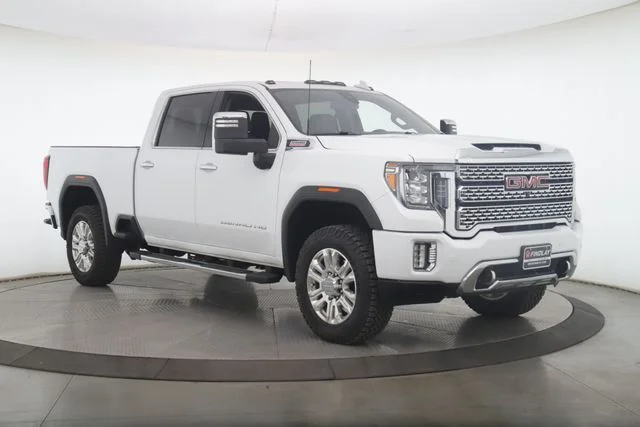 Used 2023 White GMC Denali image 2