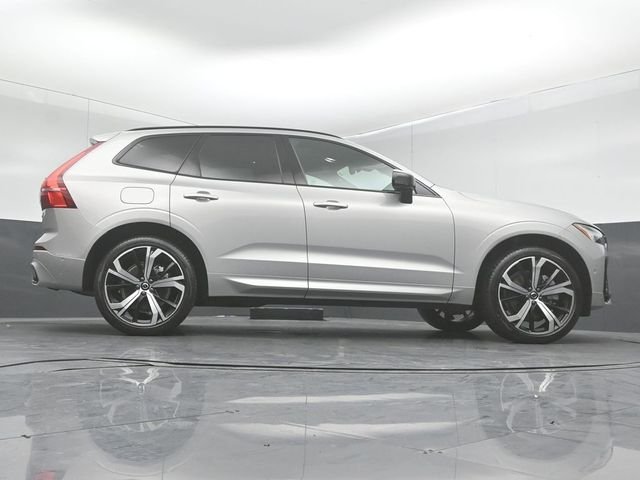 2022 VOLVO XC60 - Image 44