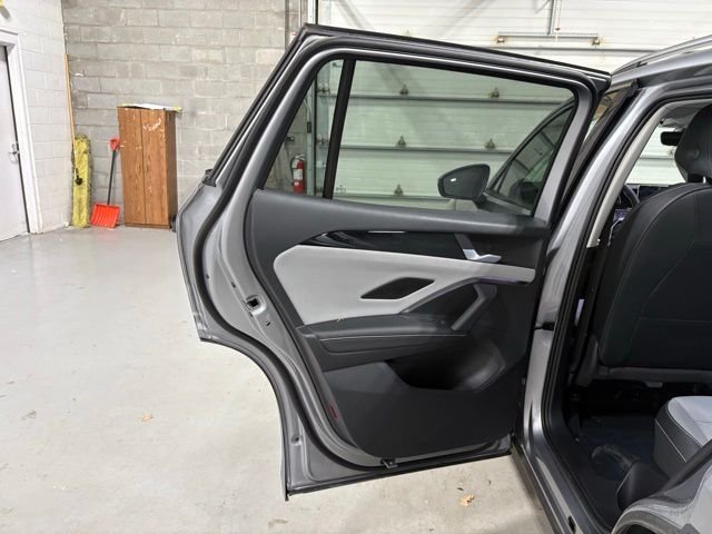 2026 Volkswagen Tiguan SE - Photo 12