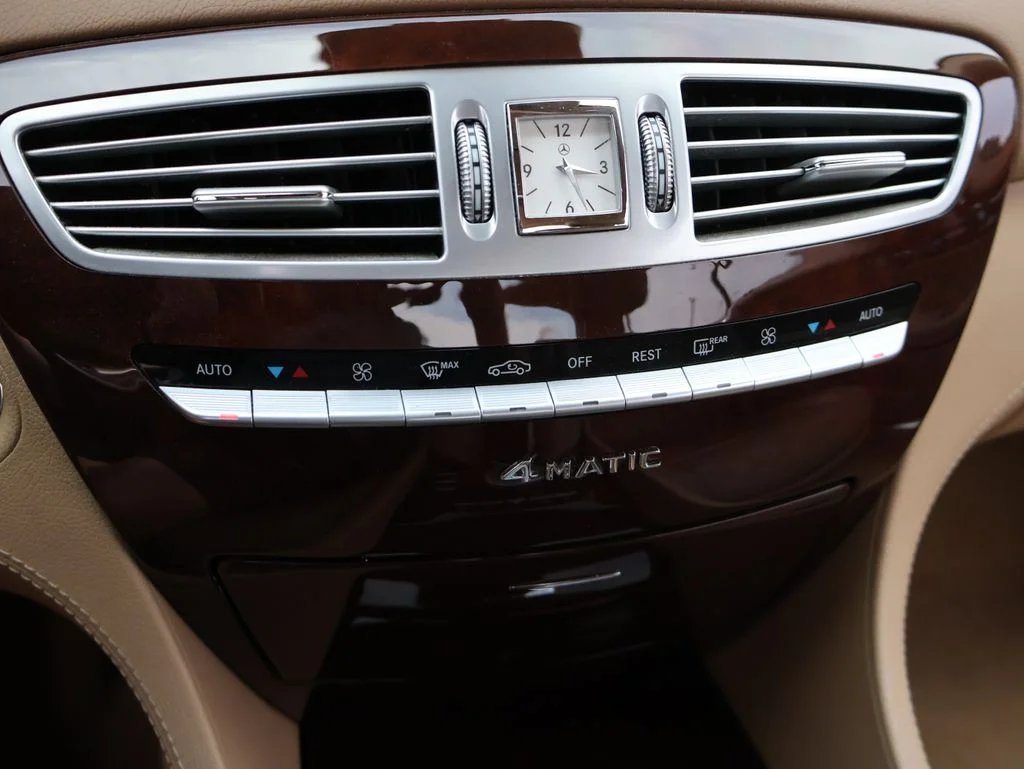 Used 2011 Black Mercedes-Benz CL 550 image 23