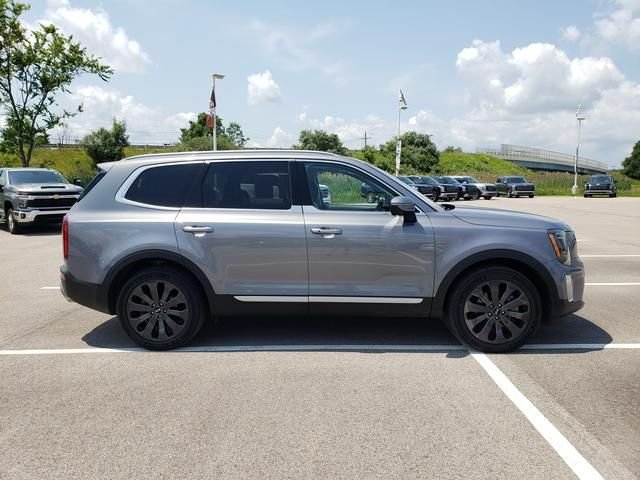 Used 2021 Silver Kia S image 4