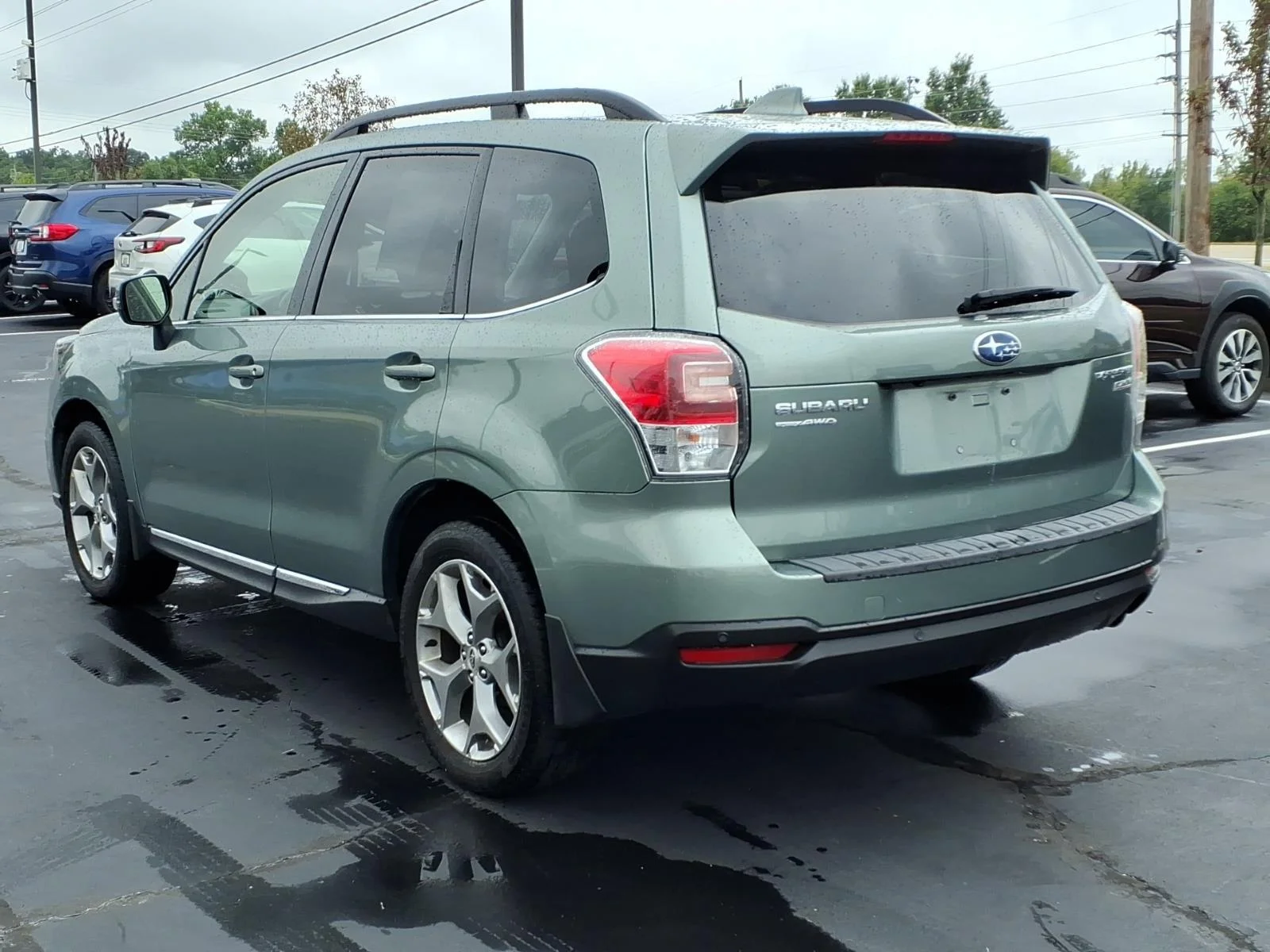 Used 2017 Jasmine Green Metallic Subaru Touring image 5