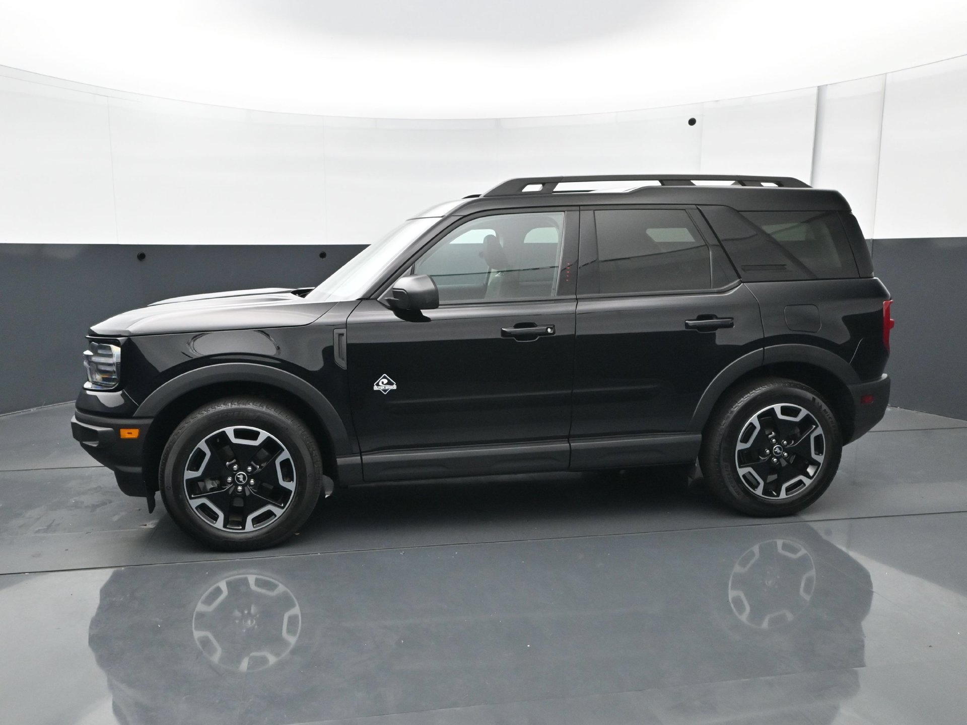 Used 2023 Ford Bronco Sport Outer Banks with VIN 3FMCR9C61PRD82181 for sale in Burnsville, Minnesota