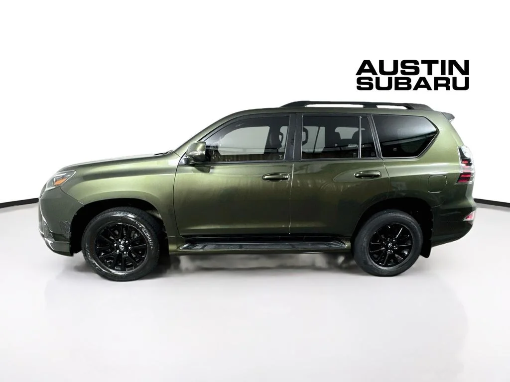 Used 2023 Green Lexus 460 image 4