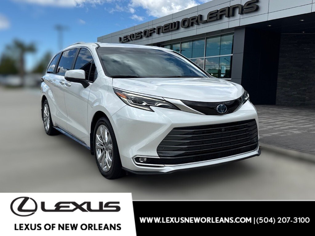 2024 Toyota Sienna Platinum