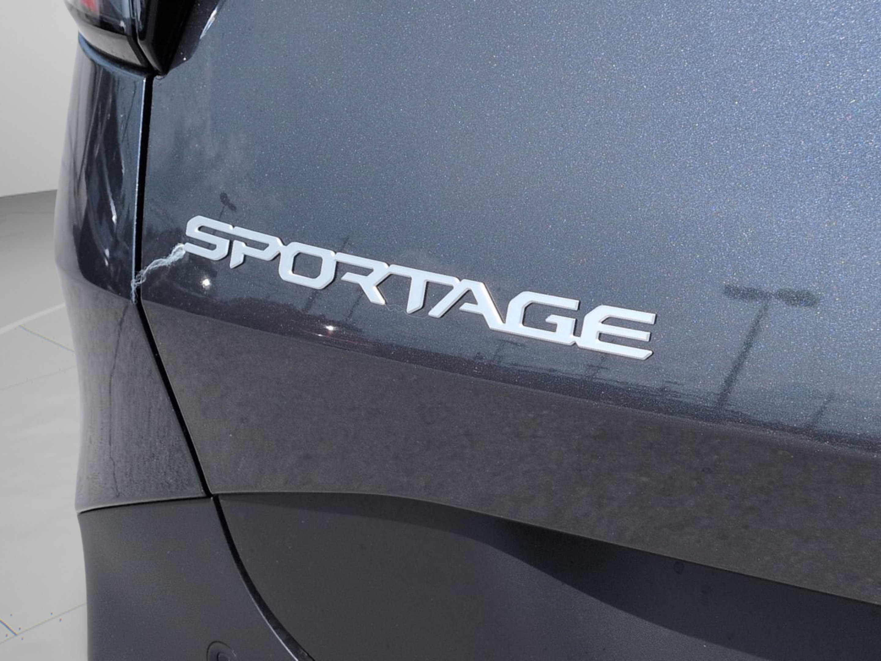 New 2027 Gravity Gray Kia LX image 30