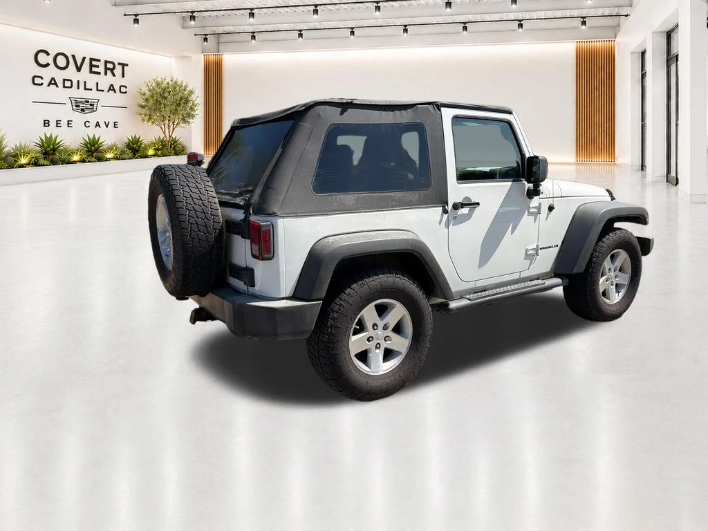 Used 2009 White Jeep X image 10