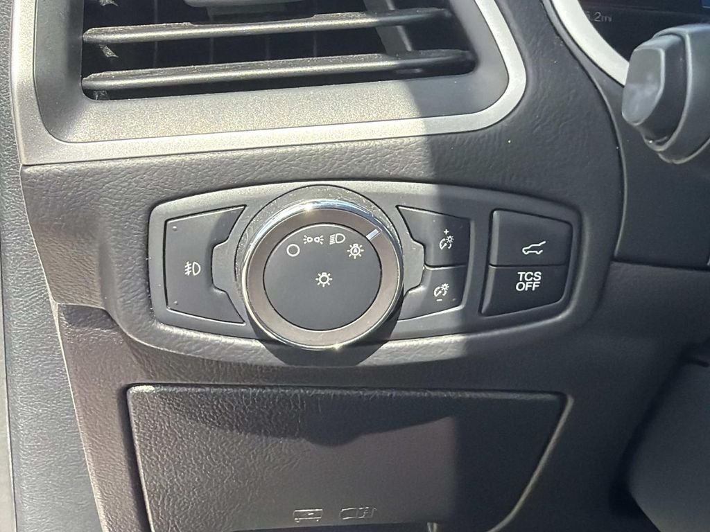 Used 2019 White Ford SEL image 20