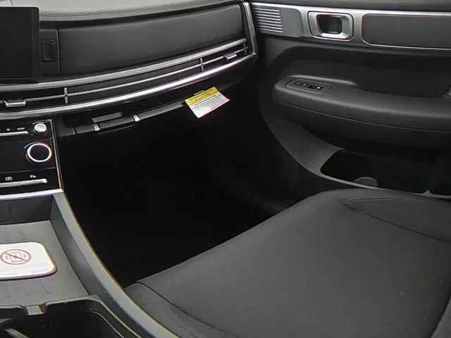 New 2026 Black Hyundai SE image 38
