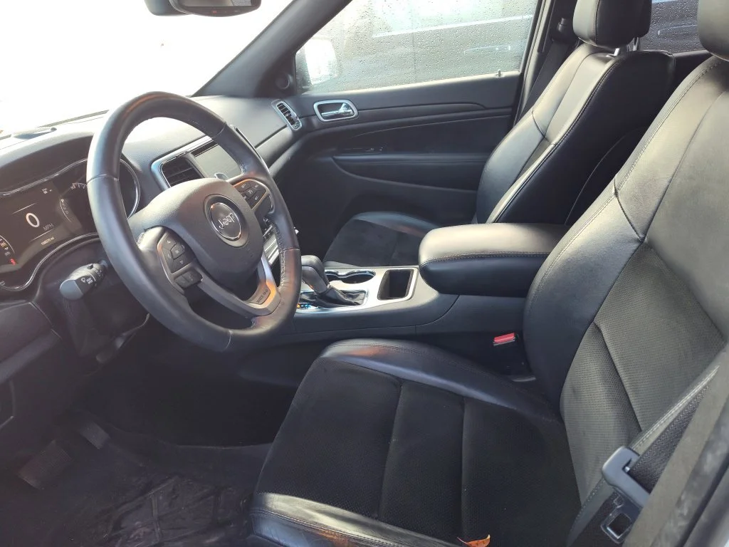 Used 2017 White Jeep Altitude image 10