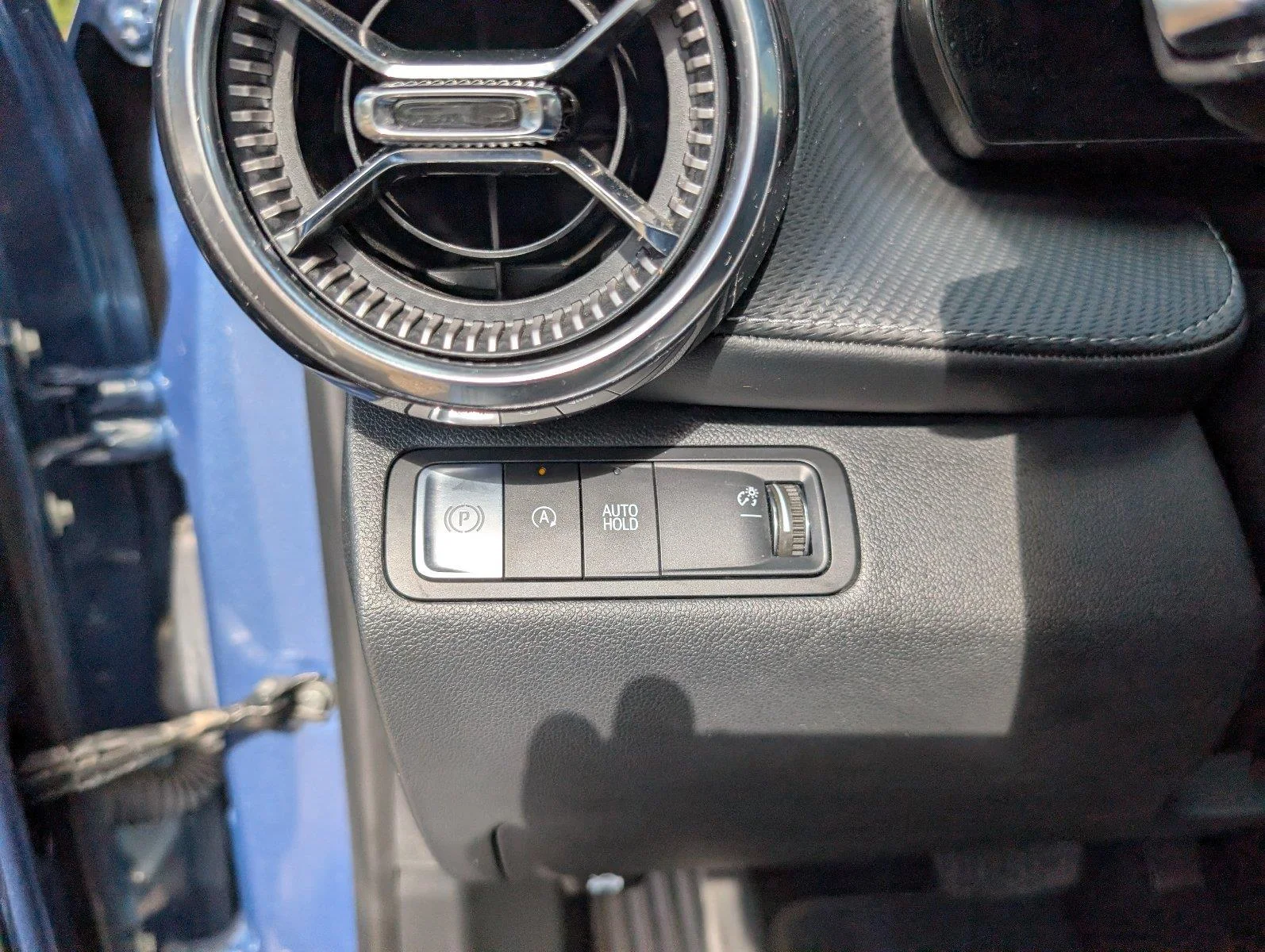 Used 2026 Lakeshore Blue Metallic Chevrolet LT image 31