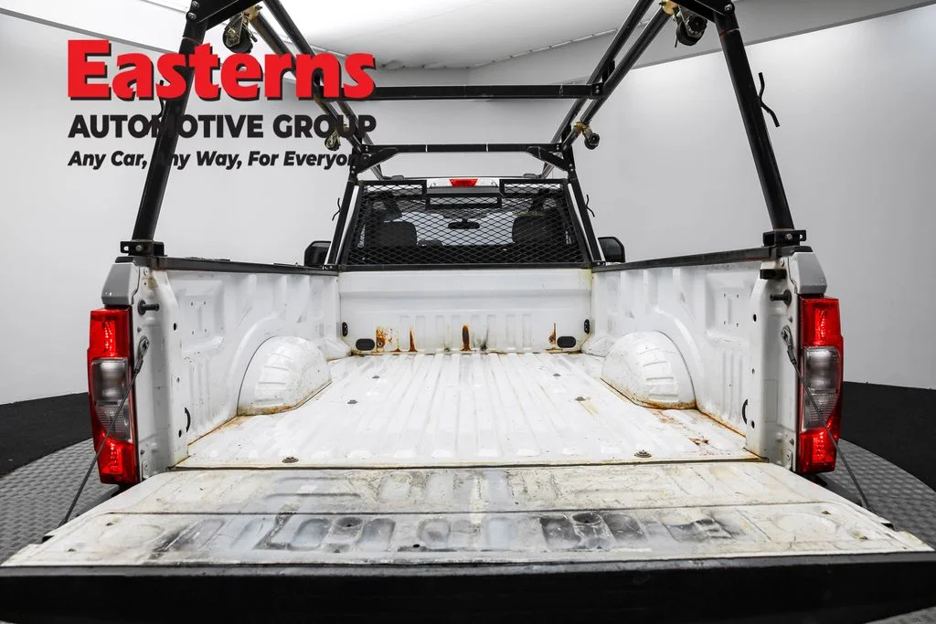 Used 2020 White Ford XL image 9